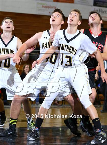 Thumbnail 2 in Newbury Park vs. Shalhevet (Joe Frazier Classic) photogallery.