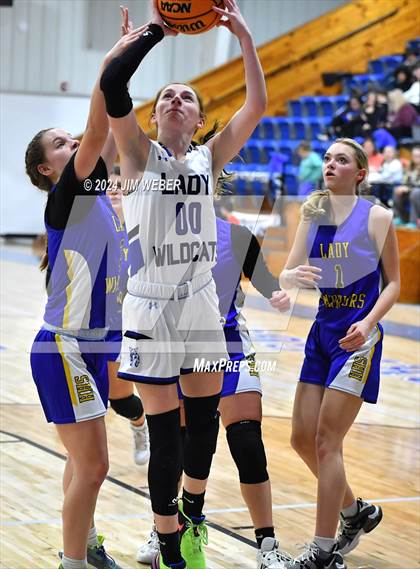 Thumbnail 1 in Haileyville @ Braggs photogallery.