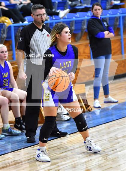 Thumbnail 2 in Haileyville @ Braggs photogallery.