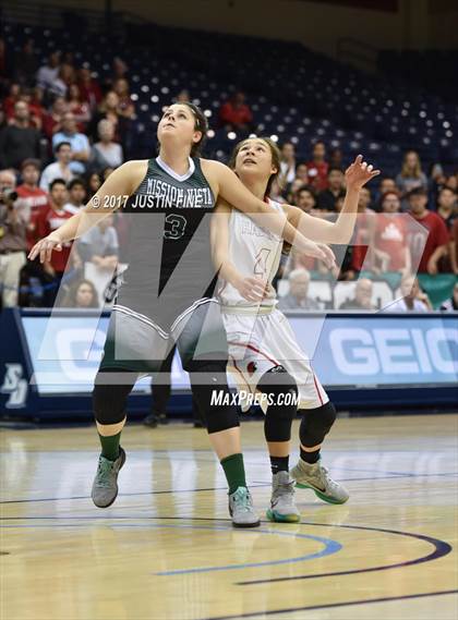 Thumbnail 3 in Mission Vista vs. Escondido Adventist Academy (CIF San Diego Division IV Final) photogallery.