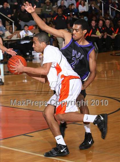 Thumbnail 2 in New Rochelle @ White Plains photogallery.