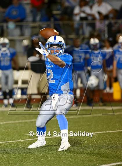 Thumbnail 3 in Raytown South vs. Raytown (2014 MaxPreps Rivalry Series)  photogallery.