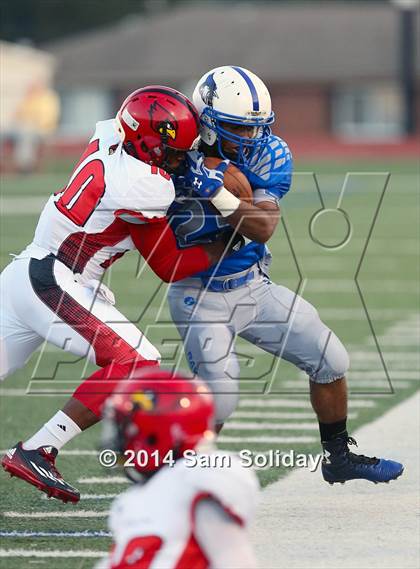 Thumbnail 3 in Raytown South vs. Raytown (2014 MaxPreps Rivalry Series)  photogallery.