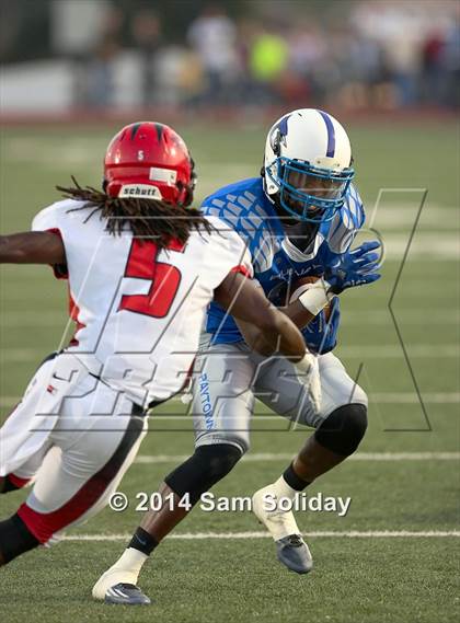 Thumbnail 2 in Raytown South vs. Raytown (2014 MaxPreps Rivalry Series)  photogallery.