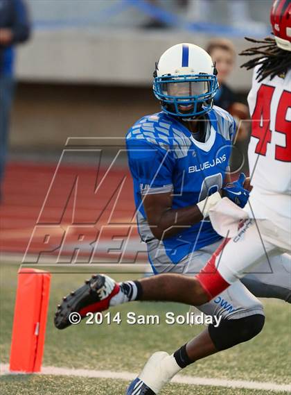 Thumbnail 2 in Raytown South vs. Raytown (2014 MaxPreps Rivalry Series)  photogallery.