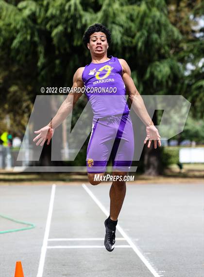 Thumbnail 2 in Carl L Chandler V Invitational photogallery.