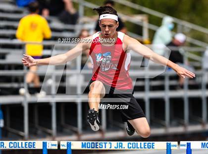 Thumbnail 1 in Carl L Chandler V Invitational photogallery.