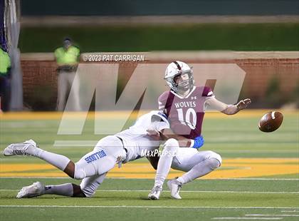 Thumbnail 1 in Chapel Hill at Davenport  (UIL Football 4A DI Semifinal) photogallery.
