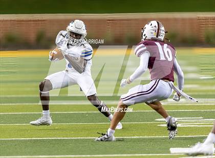 Thumbnail 3 in Chapel Hill at Davenport  (UIL Football 4A DI Semifinal) photogallery.