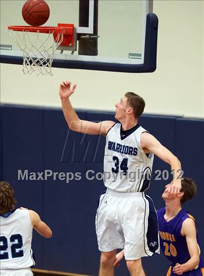 Thumbnail 3 in Riordan @ Valley Christian photogallery.