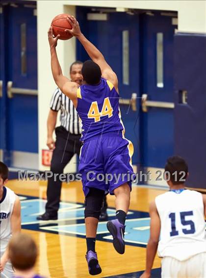 Thumbnail 3 in Riordan @ Valley Christian photogallery.
