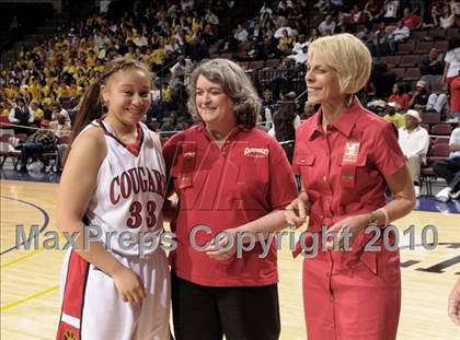 Thumbnail 3 in Carondelet vs. Mater Dei (CIF State D2 Award Photos) photogallery.