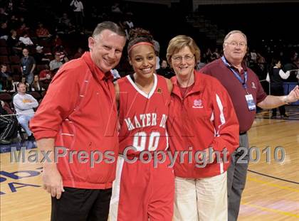 Thumbnail 2 in Carondelet vs. Mater Dei (CIF State D2 Award Photos) photogallery.