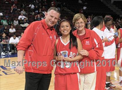 Thumbnail 1 in Carondelet vs. Mater Dei (CIF State D2 Award Photos) photogallery.