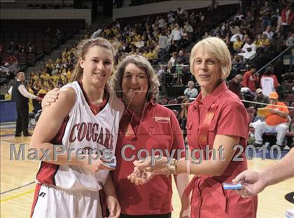 Thumbnail 2 in Carondelet vs. Mater Dei (CIF State D2 Award Photos) photogallery.