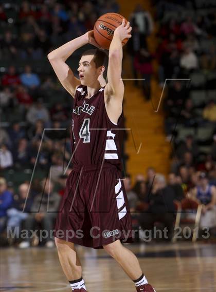 Thumbnail 2 in Argyle vs. Martin Luther King, Jr.  (NYSPHSAA Class D Final) photogallery.