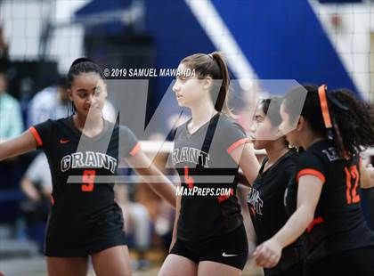 Thumbnail 2 in Grant vs Sherman Oaks CES (CIF LACS D3 Final) photogallery.
