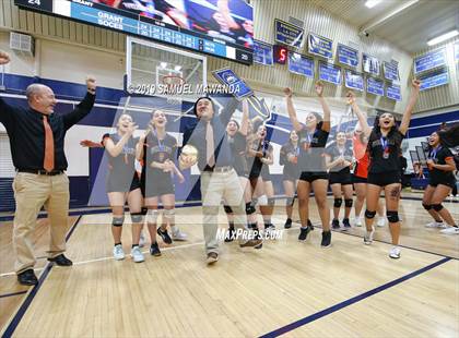 Thumbnail 3 in Grant vs Sherman Oaks CES (CIF LACS D3 Final) photogallery.