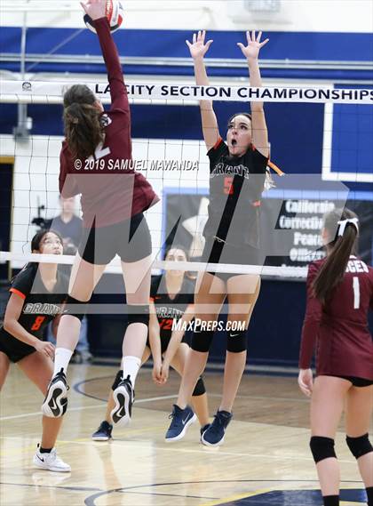 Thumbnail 3 in Grant vs Sherman Oaks CES (CIF LACS D3 Final) photogallery.