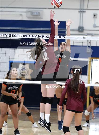 Thumbnail 3 in Grant vs Sherman Oaks CES (CIF LACS D3 Final) photogallery.