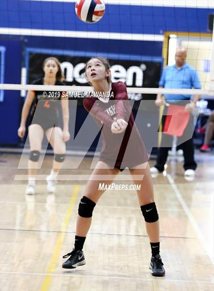 Thumbnail 2 in Grant vs Sherman Oaks CES (CIF LACS D3 Final) photogallery.