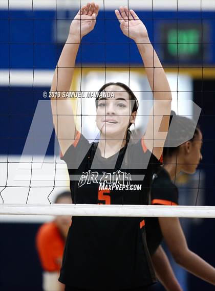 Thumbnail 2 in Grant vs Sherman Oaks CES (CIF LACS D3 Final) photogallery.