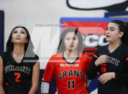 Thumbnail 1 in Grant vs Sherman Oaks CES (CIF LACS D3 Final) photogallery.