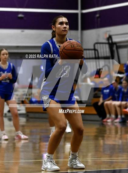 Thumbnail 1 in Lassen vs Orland photogallery.