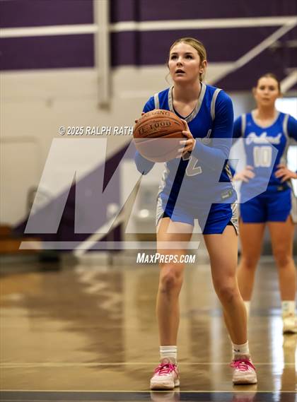 Thumbnail 3 in Lassen vs Orland photogallery.