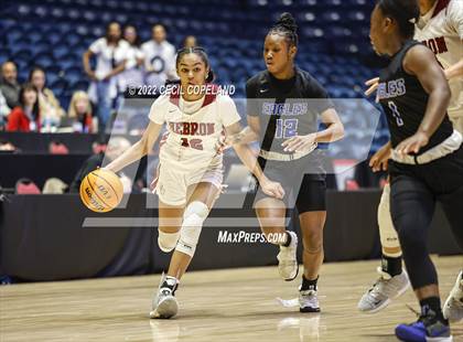 Thumbnail 2 in Mount Paran Christian vs. Hebron Christian Academy (GHSA 1A-Private Final) photogallery.
