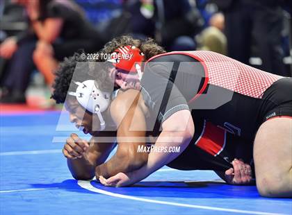 Thumbnail 2 in UIL State Championships - 5A 220lb Final photogallery.