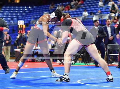 Thumbnail 1 in UIL State Championships - 5A 220lb Final photogallery.