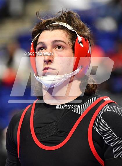 Thumbnail 2 in UIL State Championships - 5A 220lb Final photogallery.