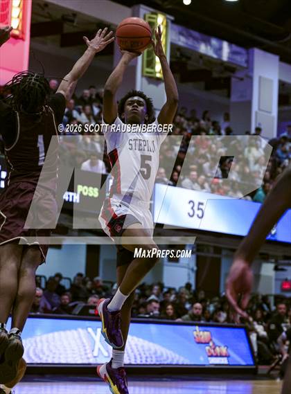 Thumbnail 2 in Archbishop Stepinac vs. Iona Prep photogallery.