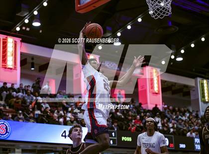 Thumbnail 2 in Archbishop Stepinac vs. Iona Prep photogallery.