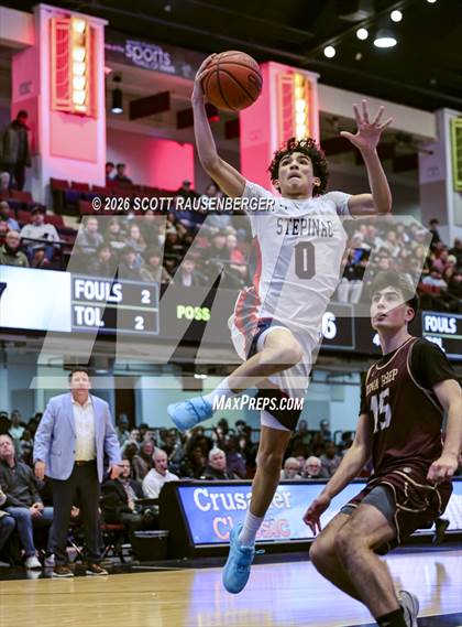 Thumbnail 3 in Archbishop Stepinac vs. Iona Prep photogallery.