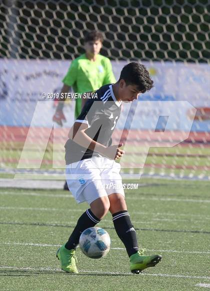 Thumbnail 3 in Salesian vs. Woodrow Wilson (24th Annual SoCal Soccer Classic) photogallery.
