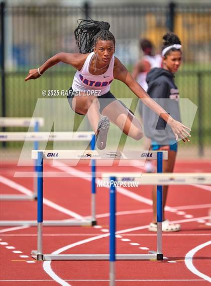 Thumbnail 2 in CCISD Ruben C Jordan Relays (4x100 Shuttle Hurdle Relay) photogallery.