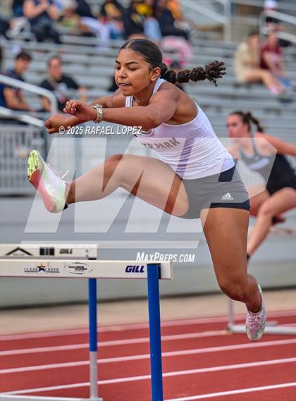 Thumbnail 1 in CCISD Ruben C Jordan Relays (4x100 Shuttle Hurdle Relay) photogallery.