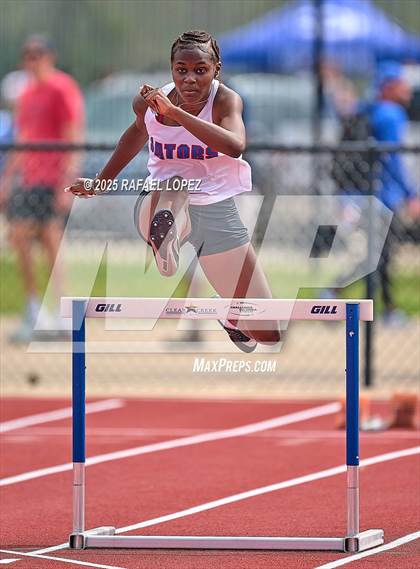 Thumbnail 1 in CCISD Ruben C Jordan Relays (4x100 Shuttle Hurdle Relay) photogallery.