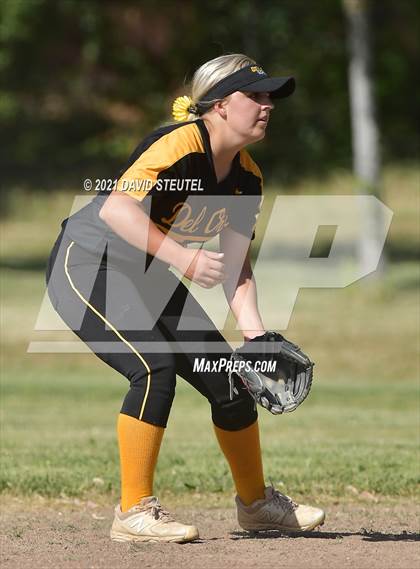 Thumbnail 3 in Del Oro @ Center photogallery.
