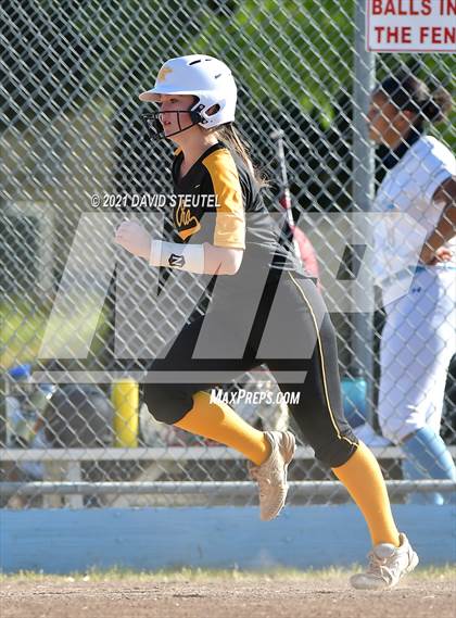 Thumbnail 3 in Del Oro @ Center photogallery.