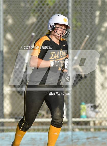 Thumbnail 3 in Del Oro @ Center photogallery.