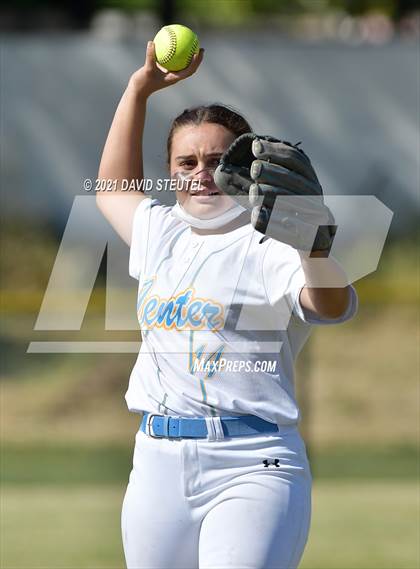 Thumbnail 2 in Del Oro @ Center photogallery.