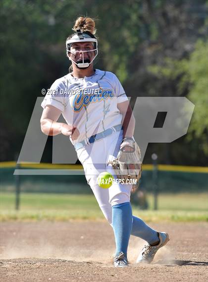 Thumbnail 3 in Del Oro @ Center photogallery.