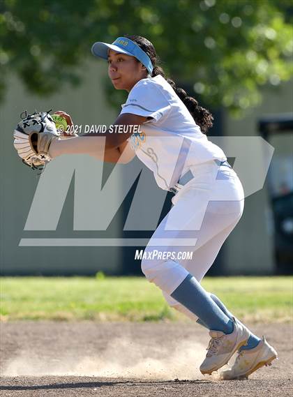 Thumbnail 3 in Del Oro @ Center photogallery.