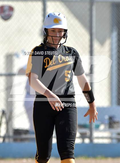 Thumbnail 1 in Del Oro @ Center photogallery.