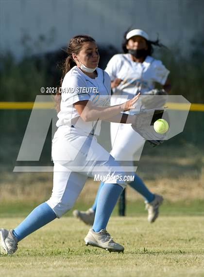 Thumbnail 2 in Del Oro @ Center photogallery.