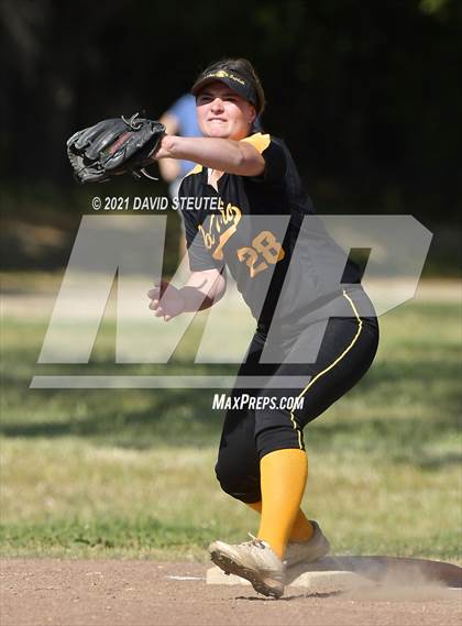 Thumbnail 3 in Del Oro @ Center photogallery.