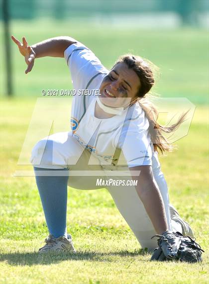 Thumbnail 2 in Del Oro @ Center photogallery.